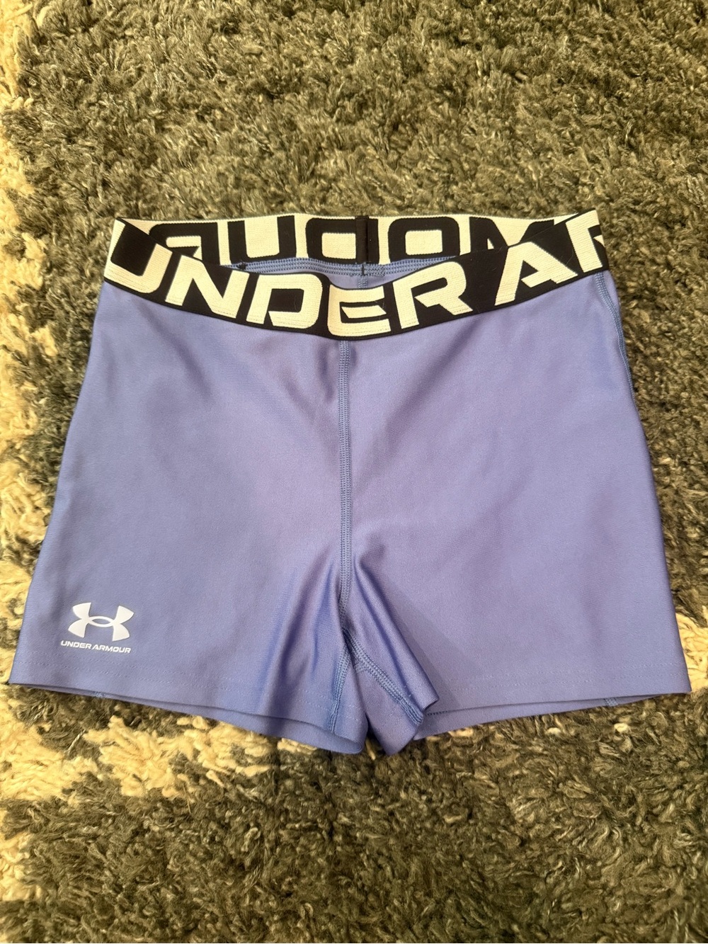 Under‎ armor shorts size XL fit like a small